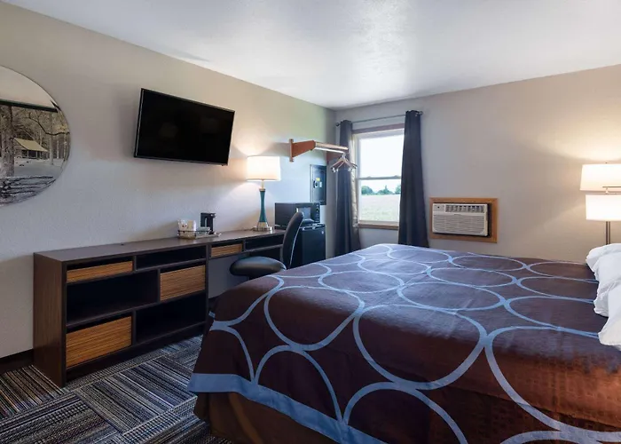 Super 8 By Wyndham Mattoon